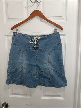 Tommy Hilfiger Vintage Y2K Light Blue Denim Lace-Up A-Line Skirt